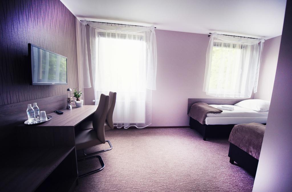 Makara Hotel Katowice Phòng bức ảnh