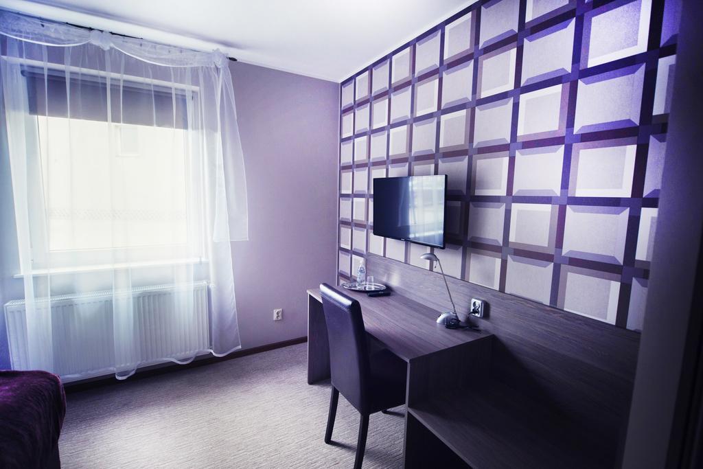 Makara Hotel Katowice Phòng bức ảnh