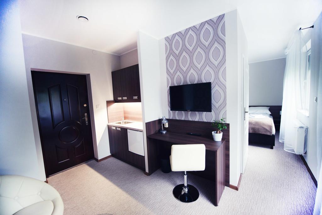Makara Hotel Katowice Phòng bức ảnh