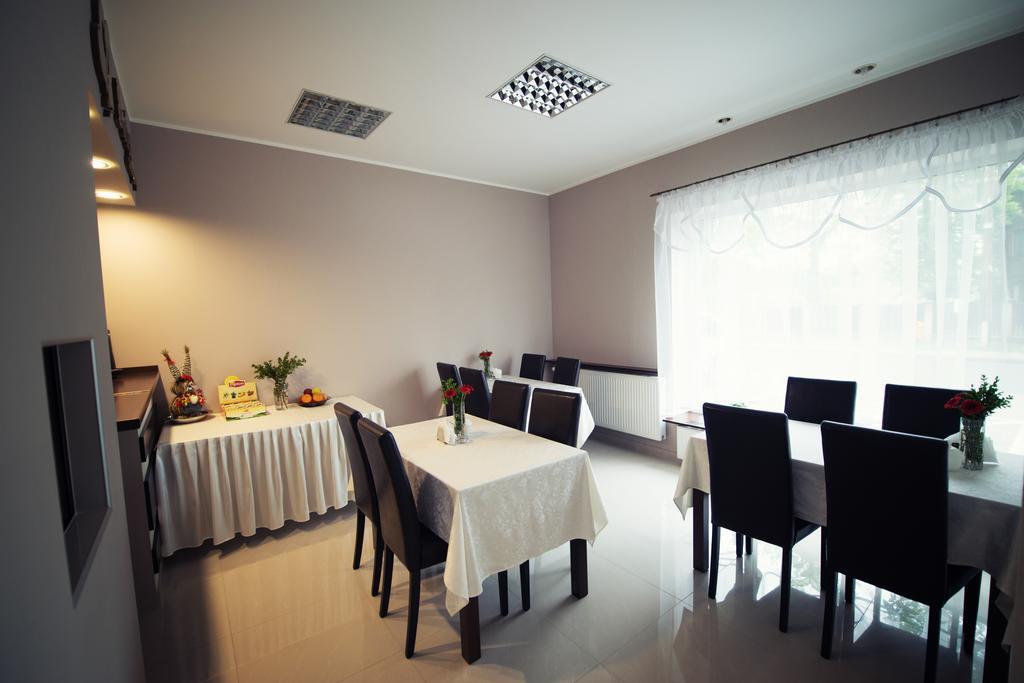Makara Hotel Katowice Ngoại thất bức ảnh