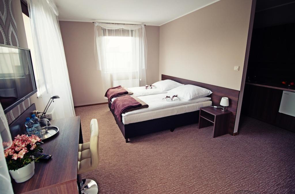 Makara Hotel Katowice Phòng bức ảnh