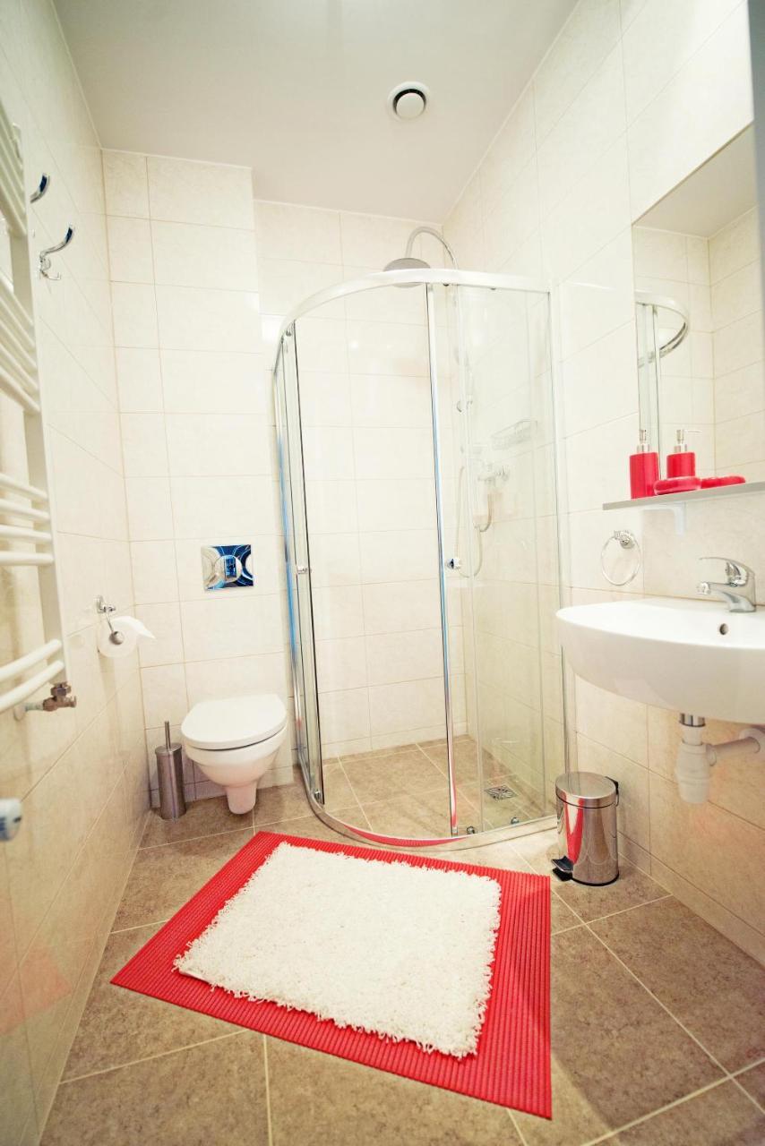 Makara Hotel Katowice Ngoại thất bức ảnh
